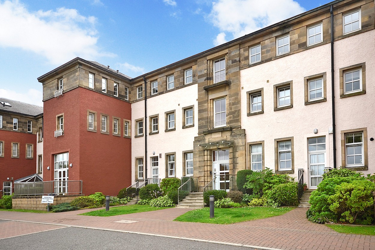 21 St Leonards Hill Apartments, Dunfermline, KY11 3AH