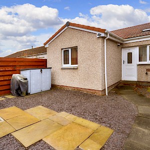 27 Fernie Place, Dunfermline, KY12 9BX