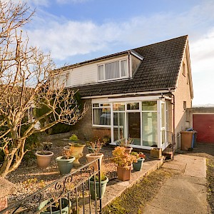 17 Scotland Drive, Dunfermline, KY12 7SY